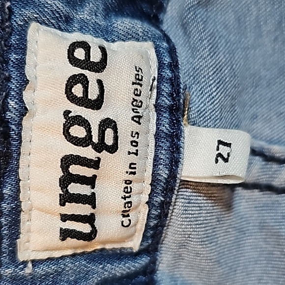 Umgee Jeans Denim Flare Bottom Mid-Rise Fringe Hem Embroidered Red Roses 27 - Picture 4 of 8